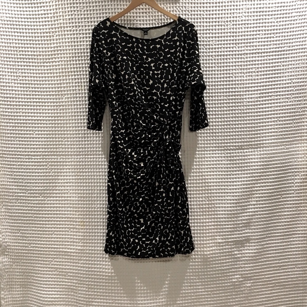 Ann Taylor black and white faux wrap dress. Size M